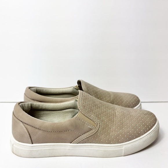 SEVEN7 LIGHT GREY BEIGE PERFORATED FAUX SUEDE SLIP-ON SNEAKERS WOMEN SIZE 8 - Picture 1 of 5